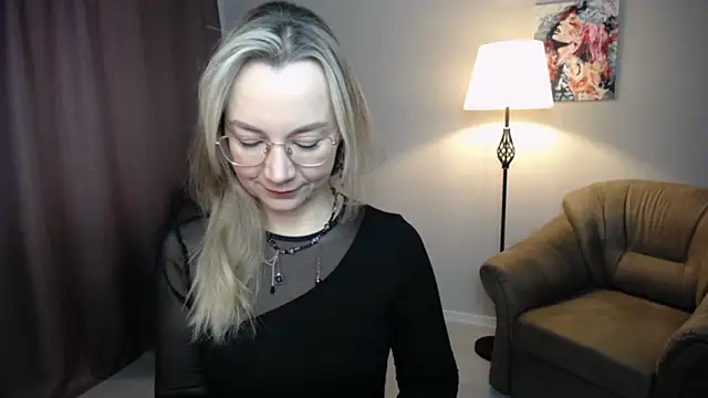 Snapshot of Ava_Elior chatting on March 10, 2026, 11:14 am Ava Elior online show from March 10, 2026, 11:14 am