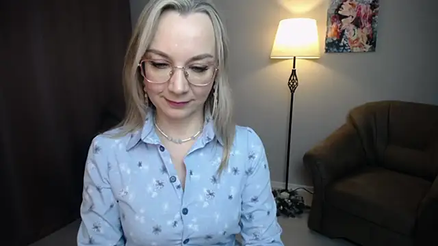 Ava Elior online show from December 19, 2025, 11:23 am