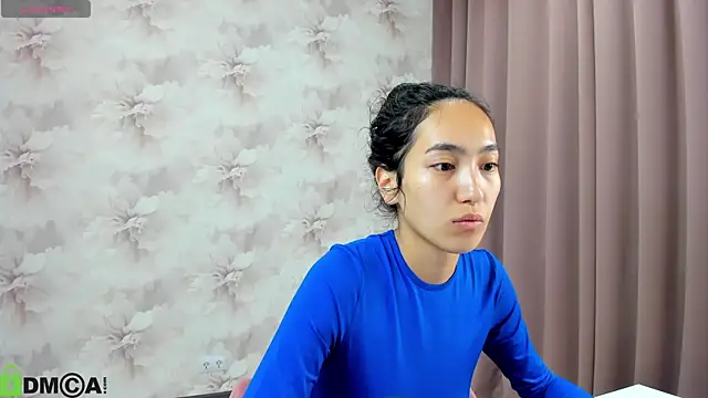 FlirtyAura online show from October 3, 2025, 3:30 am