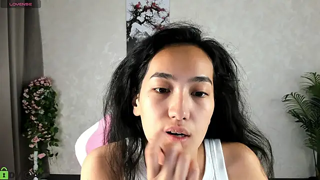 FlirtyAura online show from September 21, 2025, 3:44 am