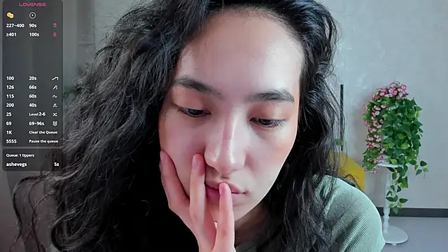 FlirtyAura online show from March 6, 2026, 2:28 am