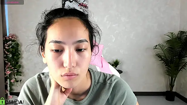 FlirtyAura online show from September 30, 2025, 3:45 am