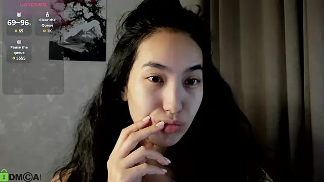 FlirtyAura online show from November 29, 2025, 3:39 am