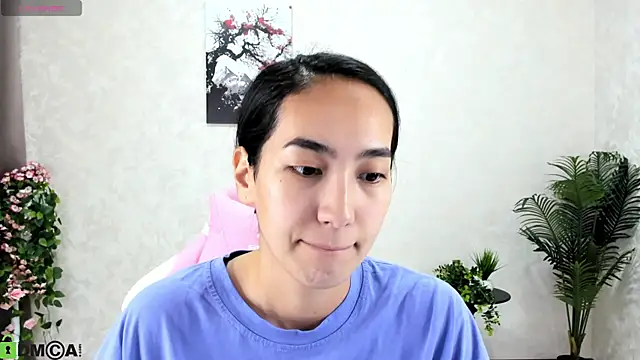 FlirtyAura online show from October 20, 2025, 2:35 am