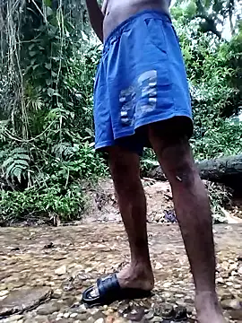 Snapshot of Kesurra chatting on March 18, 2026, 11:24 am Kesurra online show from March 18, 2026, 11:24 am