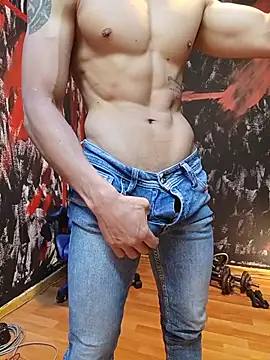 jhonny thes28 online show from May 15, 2026, 5:55 pm