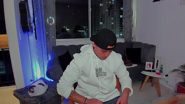 Snapshot of connorsmiith chatting on September 22, 2025, 2:50 am connorsmiith online show from September 22, 2025, 2:50 am
