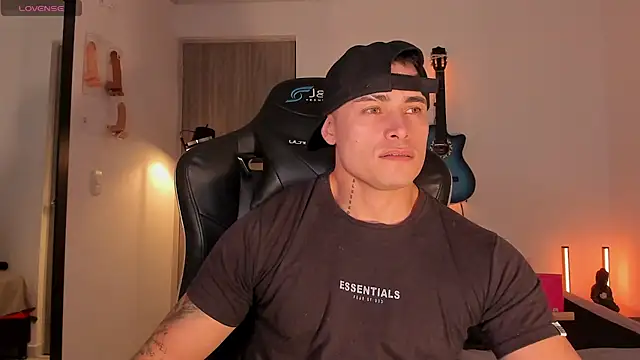 connorsmiith online show from July 13, 2026, 12:21 am