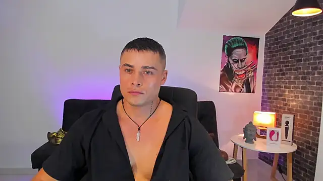 Snapshot of connorsmiith chatting on September 9, 2025, 4:33 am connorsmiith online show from September 9, 2025, 4:33 am