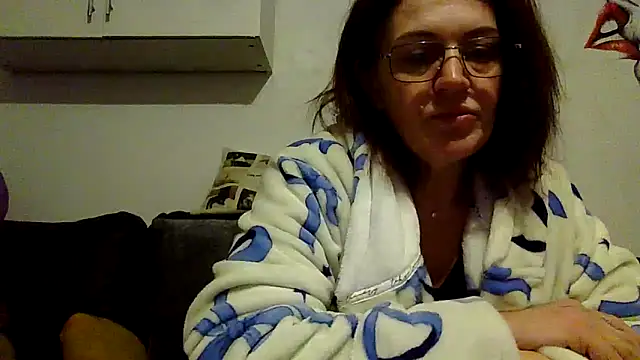 RubyyRosee online show from February 1, 2026, 6:22 am