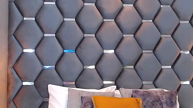 MelodyCarsson online show from February 2, 2026, 12:15 pm