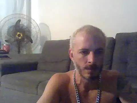 foxyann online show from October 11, 2025, 7:42 am