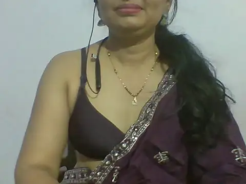 Snapshot of Marathi_q4een01 chatting on June 12, 2026, 4:32 am Marathi q4een01 online show from June 12, 2026, 4:32 am