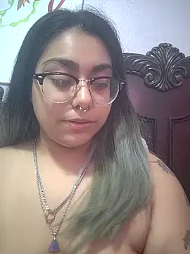 Lovelyrainn online show from November 8, 2025, 11:08 pm