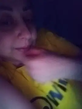 Snapshot of Saidka_kis chatting on April 5, 2026, 8:04 pm Saidka kis online show from April 5, 2026, 8:04 pm