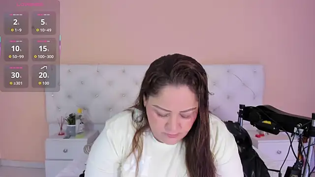 katte landerr online show from October 10, 2025, 1:12 pm