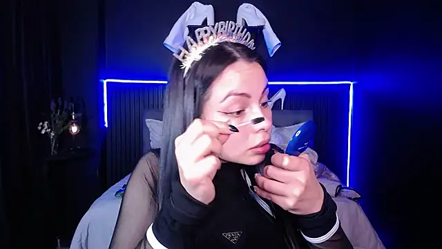 Megan 05  online show from May 27, 2026, 7:54 pm