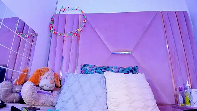 Snapshot of jazmin_waked chatting on February 22, 2026, 4:15 am jazmin waked online show from February 22, 2026, 4:15 am