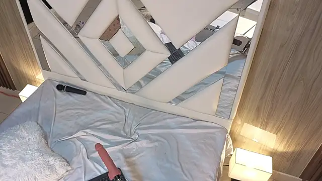 Lisa sweetas online show from February 7, 2026, 1:46 am