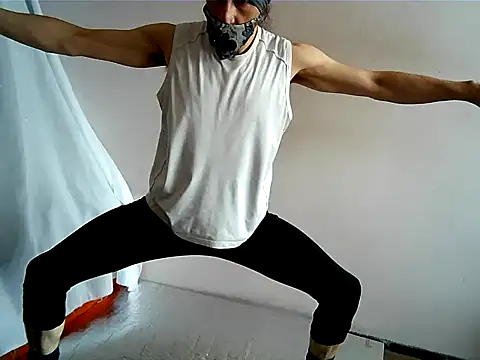 Snapshot of matrix70016 chatting on September 11, 2025, 4:29 pm matrix70016 online show from September 11, 2025, 4:29 pm