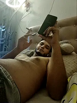 Snapshot of Hotguys111 chatting on September 23, 2025, 3:57 am Hotguys111 online show from September 23, 2025, 3:57 am