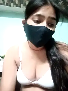 Snapshot of Snehabeauti chatting on October 15, 2025, 5:32 pm Snehabeauti online show from October 15, 2025, 5:32 pm