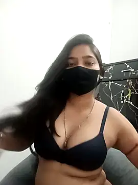 Snapshot of Snehabeauti chatting on November 6, 2025, 10:19 am Snehabeauti online show from November 6, 2025, 10:19 am