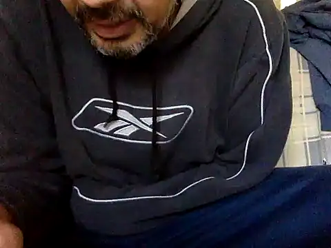 Snapshot of CaiBull chatting on January 18, 2026, 8:29 am CaiBull online show from January 18, 2026, 8:29 am