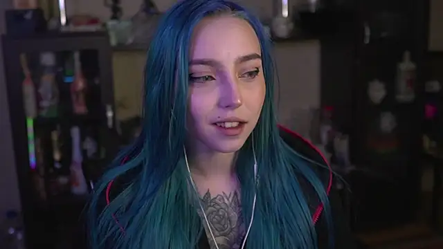 Snapshot of lis_silver chatting on April 10, 2026, 11:28 am lis silver online show from April 10, 2026, 11:28 am