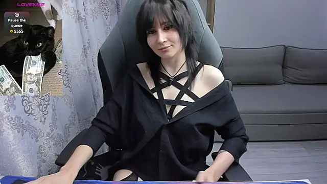 Snapshot of MistyDark chatting on May 25, 2026, 11:09 am MistyDark online show from May 25, 2026, 11:09 am