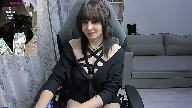 MistyDark online show from July 7, 2026, 6:00 pm