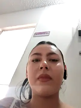 Megara 25 online show from October 25, 2025, 5:13 pm