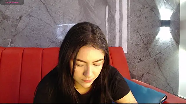 Snapshot of Megara_25 chatting on February 1, 2026, 2:04 pm Megara 25 online show from February 1, 2026, 2:04 pm