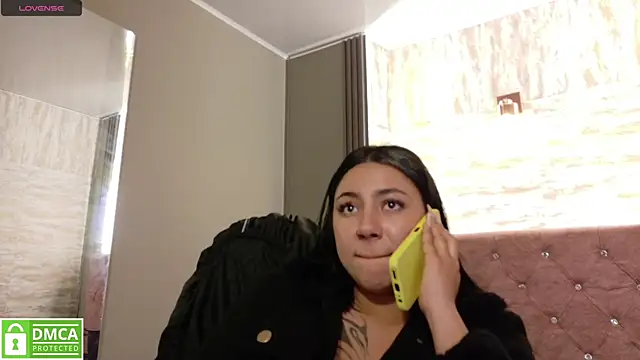 Megara 25 online show from October 11, 2025, 5:25 pm