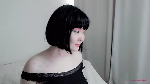 tsunade chan online show from October 23, 2025, 5:17 am