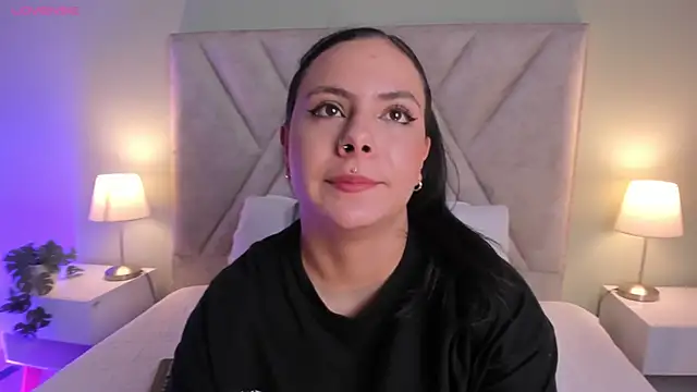 angelica cross  online show from May 15, 2026, 8:07 pm