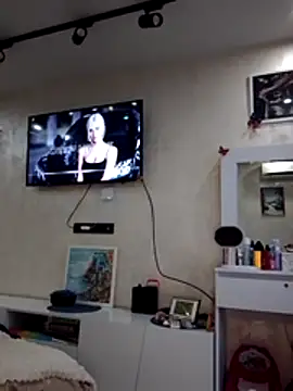 Snapshot of KissMiSveet chatting on March 25, 2026, 3:11 pm KissMiSveet online show from March 25, 2026, 3:11 pm