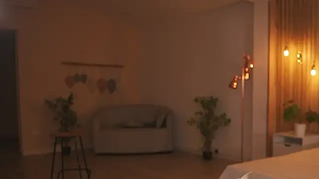 Snapshot of Carolart_ chatting on February 19, 2026, 9:56 pm Carolart online show from February 19, 2026, 9:56 pm