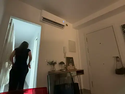 Snapshot of sash87350 chatting on February 25, 2026, 10:42 pm sash87350 online show from February 25, 2026, 10:42 pm