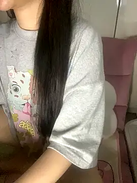 Snapshot of RubyBerry chatting on September 15, 2025, 4:18 pm RubyBerry online show from September 15, 2025, 4:18 pm