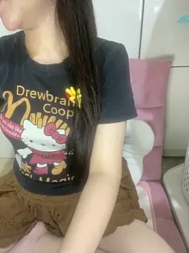 Snapshot of RubyBerry chatting on September 28, 2025, 4:19 am RubyBerry online show from September 28, 2025, 4:19 am