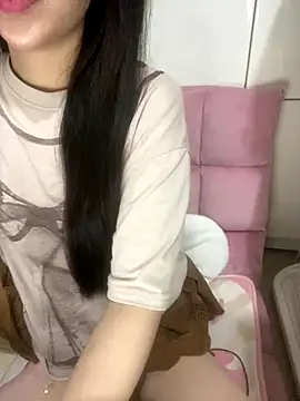 Snapshot of RubyBerry chatting on September 15, 2025, 4:13 am RubyBerry online show from September 15, 2025, 4:13 am