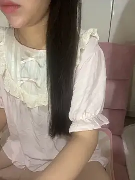 Snapshot of RubyBerry chatting on September 27, 2025, 4:18 am RubyBerry online show from September 27, 2025, 4:18 am