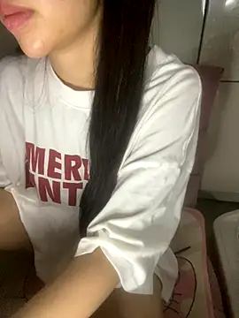 Snapshot of RubyBerry chatting on September 28, 2025, 4:25 pm RubyBerry online show from September 28, 2025, 4:25 pm