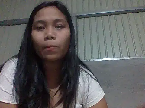 Snapshot of Veeluna16 chatting on November 29, 2025, 12:27 pm Veeluna16 online show from November 29, 2025, 12:27 pm