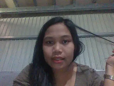 Snapshot of Veeluna16 chatting on December 2, 2025, 11:50 pm Veeluna16 online show from December 2, 2025, 11:50 pm