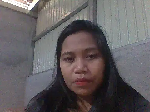 Snapshot of Veeluna16 chatting on November 28, 2025, 12:00 am Veeluna16 online show from November 28, 2025, 12:00 am