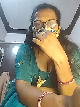 sexy aaru online show from June 3, 2026, 5:28 pm