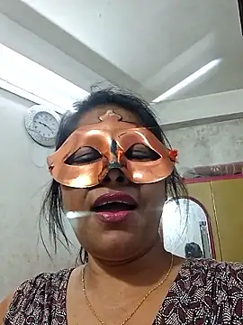 SIMIHOT online show from October 30, 2025, 3:42 pm