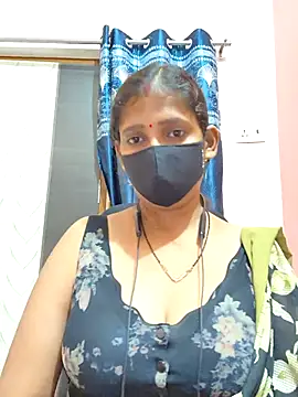 Snapshot of Sonalihot_ chatting on October 4, 2025, 5:47 pm Sonalihot online show from October 4, 2025, 5:47 pm